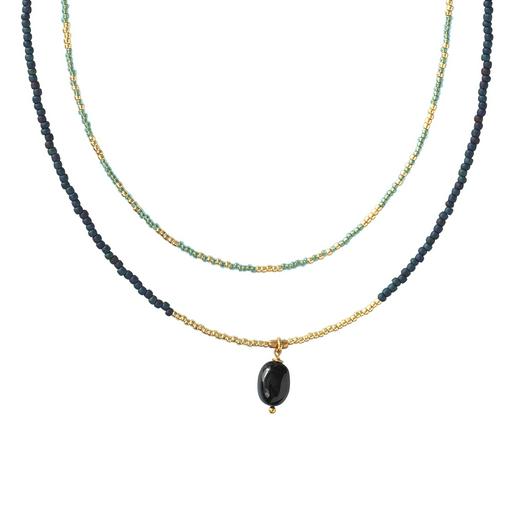 Overview second image: A Beautiful Story admire black onyx gold neckla
