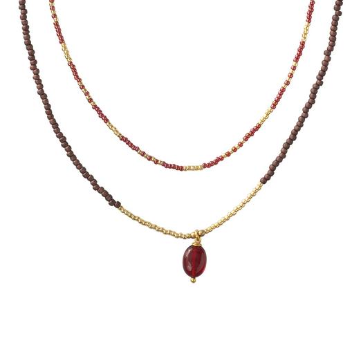 Overview second image: A Beautiful Story admire garnet gold necklace